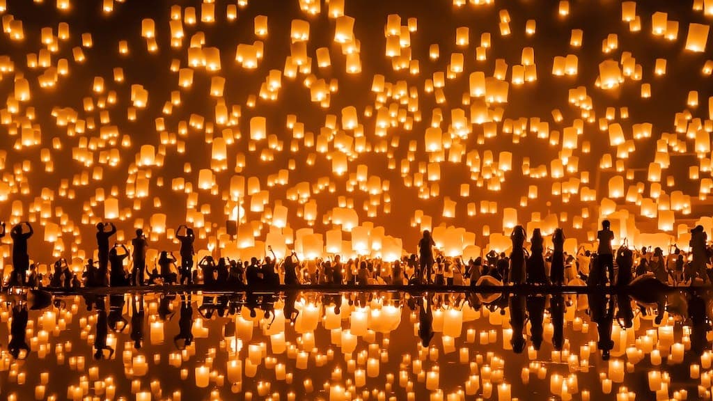 Yi Peng Lantern Festival